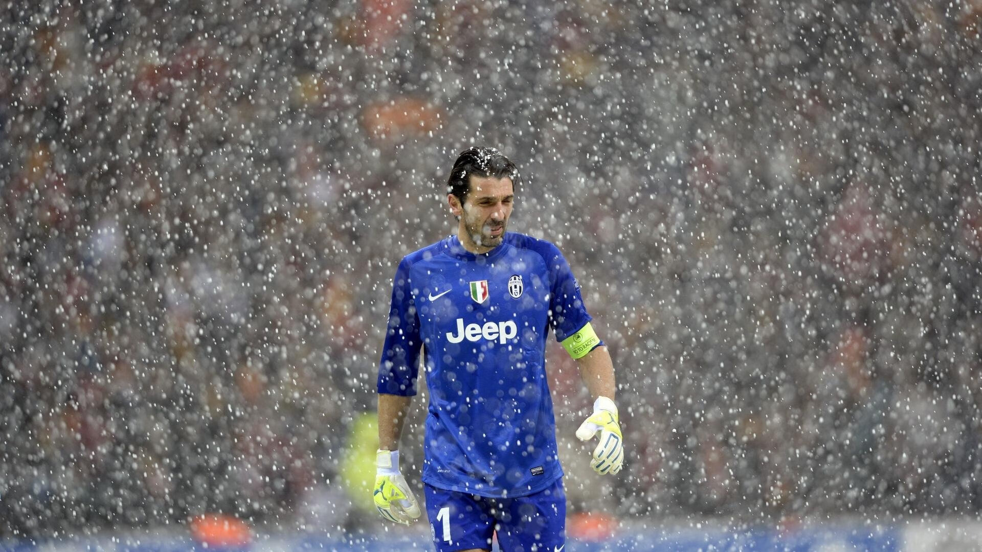 开yun官网-“英雄救援”——赛场紧急救援中的感人瞬间，紧急救援 英雄